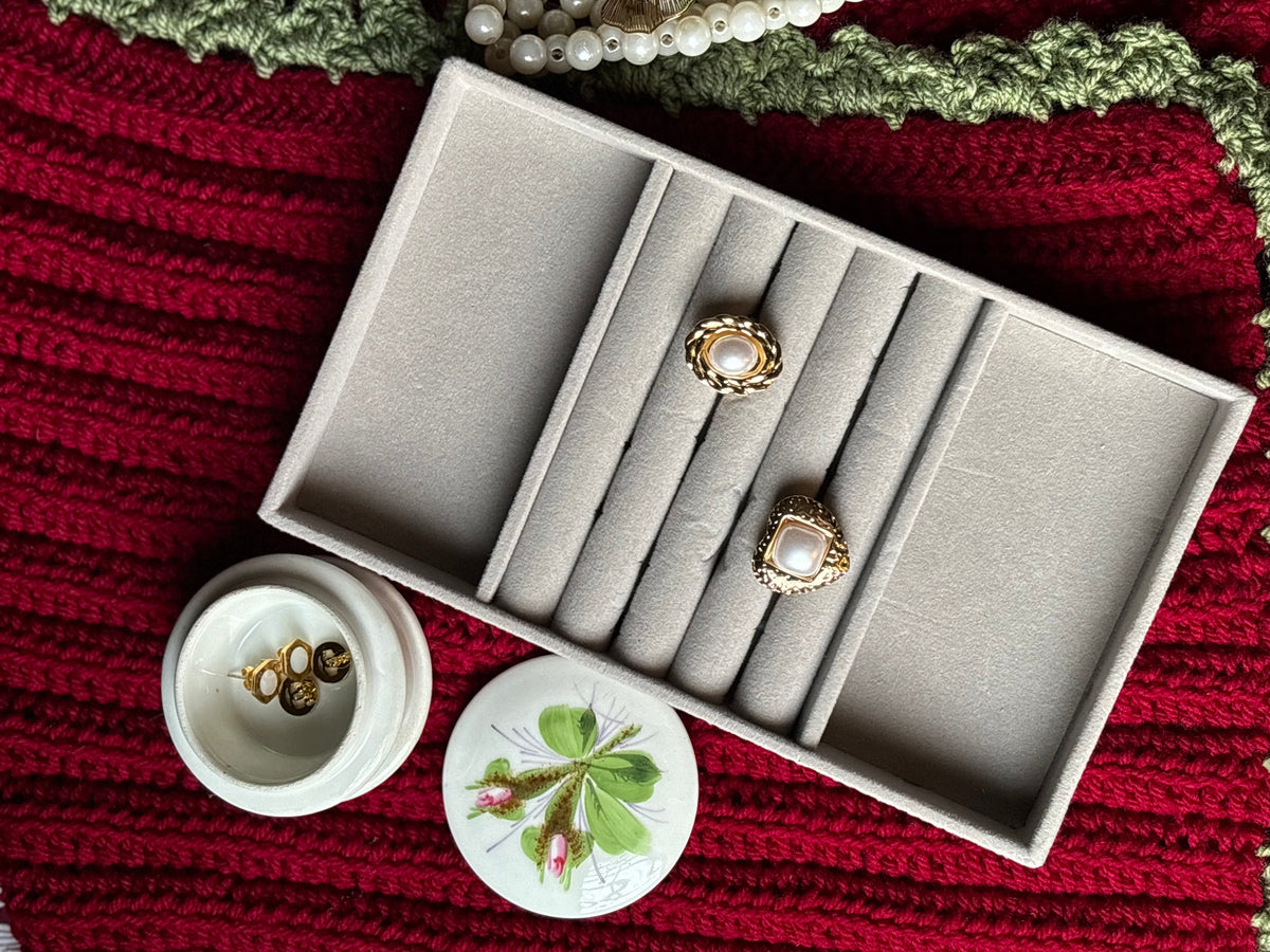 White stone stainless stell adjustable ring