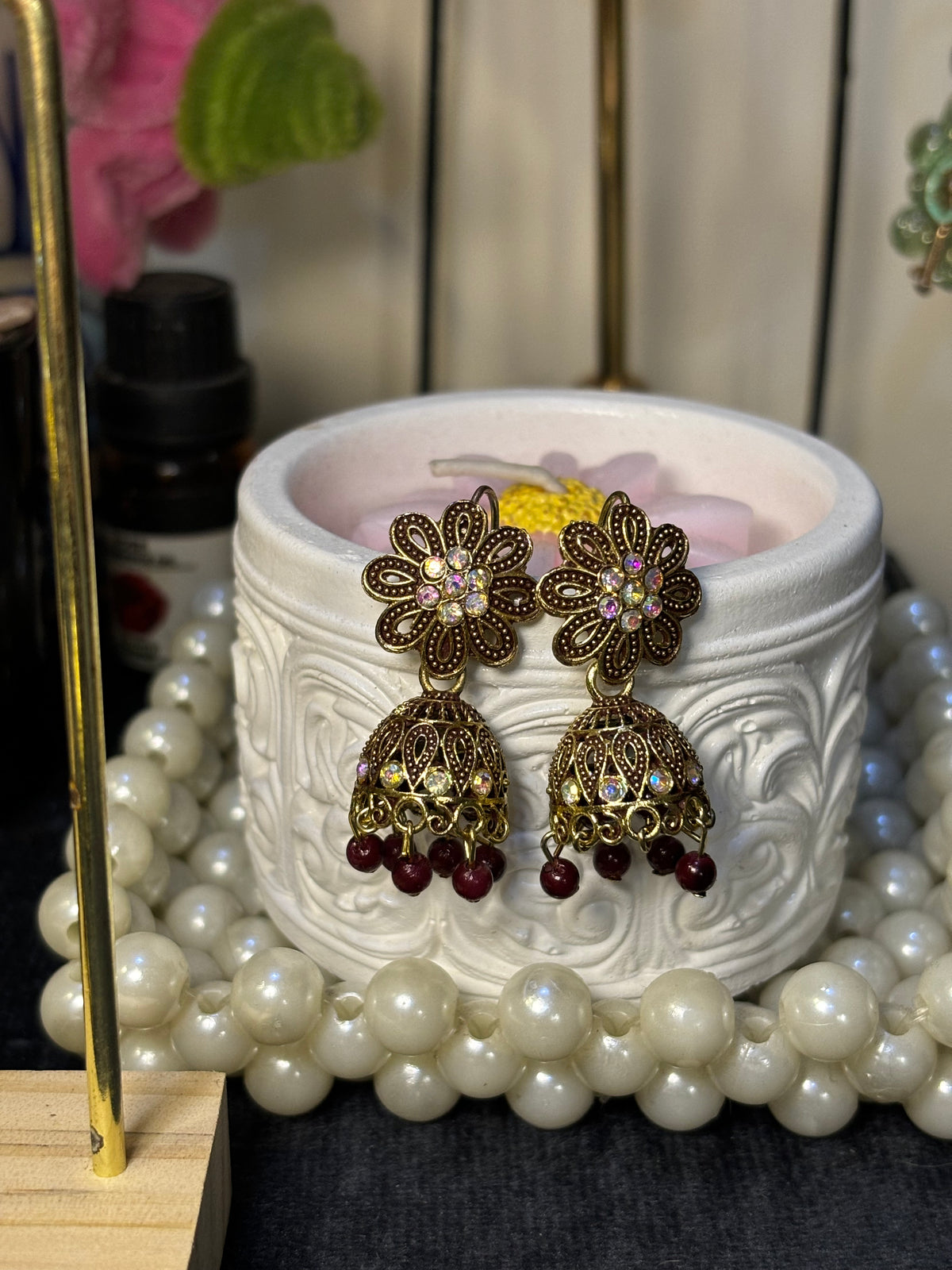 Floral jhumkay