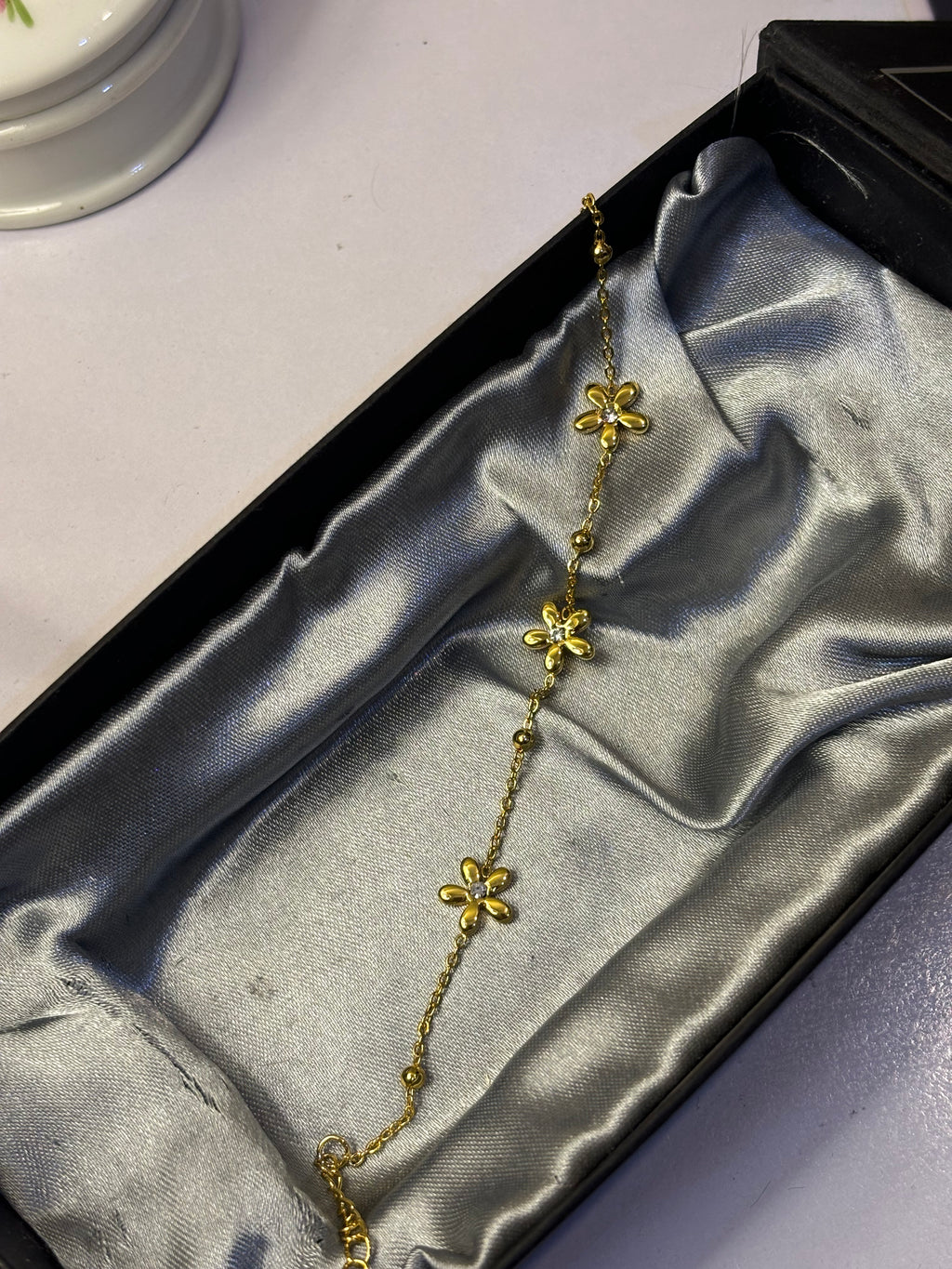 Stainless steel flower bracelet