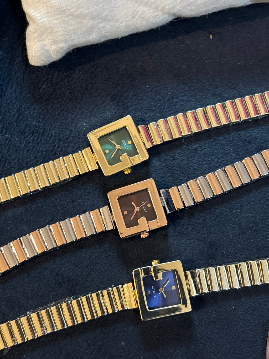 Gucci classic minimal watch