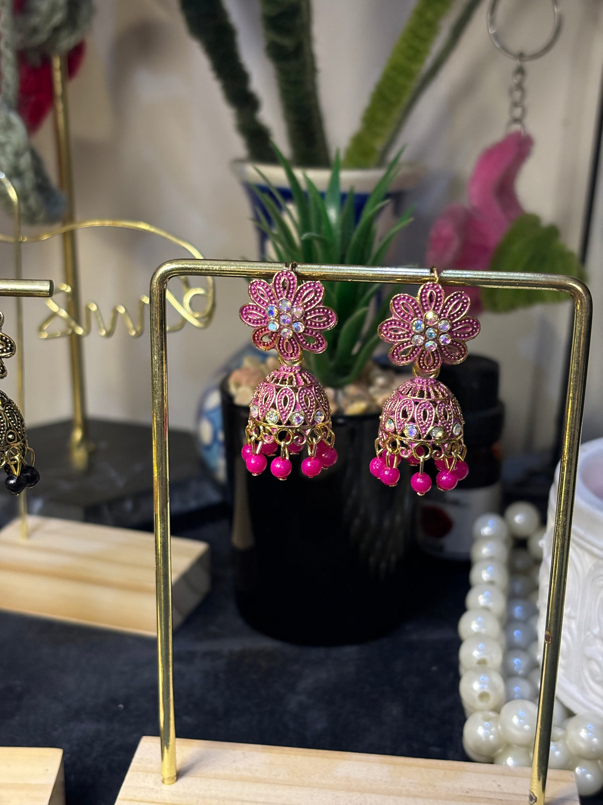Floral jhumkay